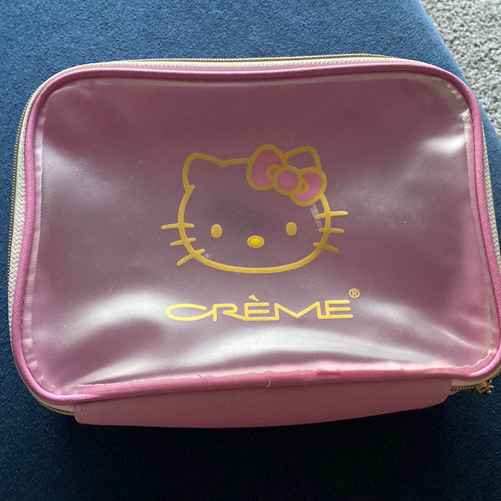 Hello Kitty !!